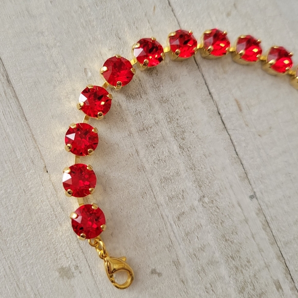 Austrian Crystal Tennis Bracelet in Yellow Gold - Picture 6 of 9